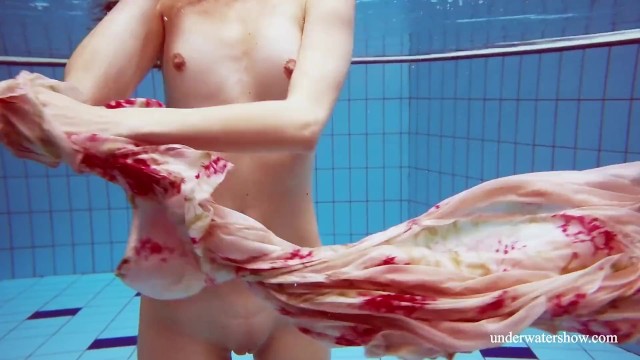 Martina Gorgeous Redhead Teenie Big Tits Swimming